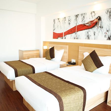 Oyo8001 Tiandi Hotel Shenzhen Exteriör bild