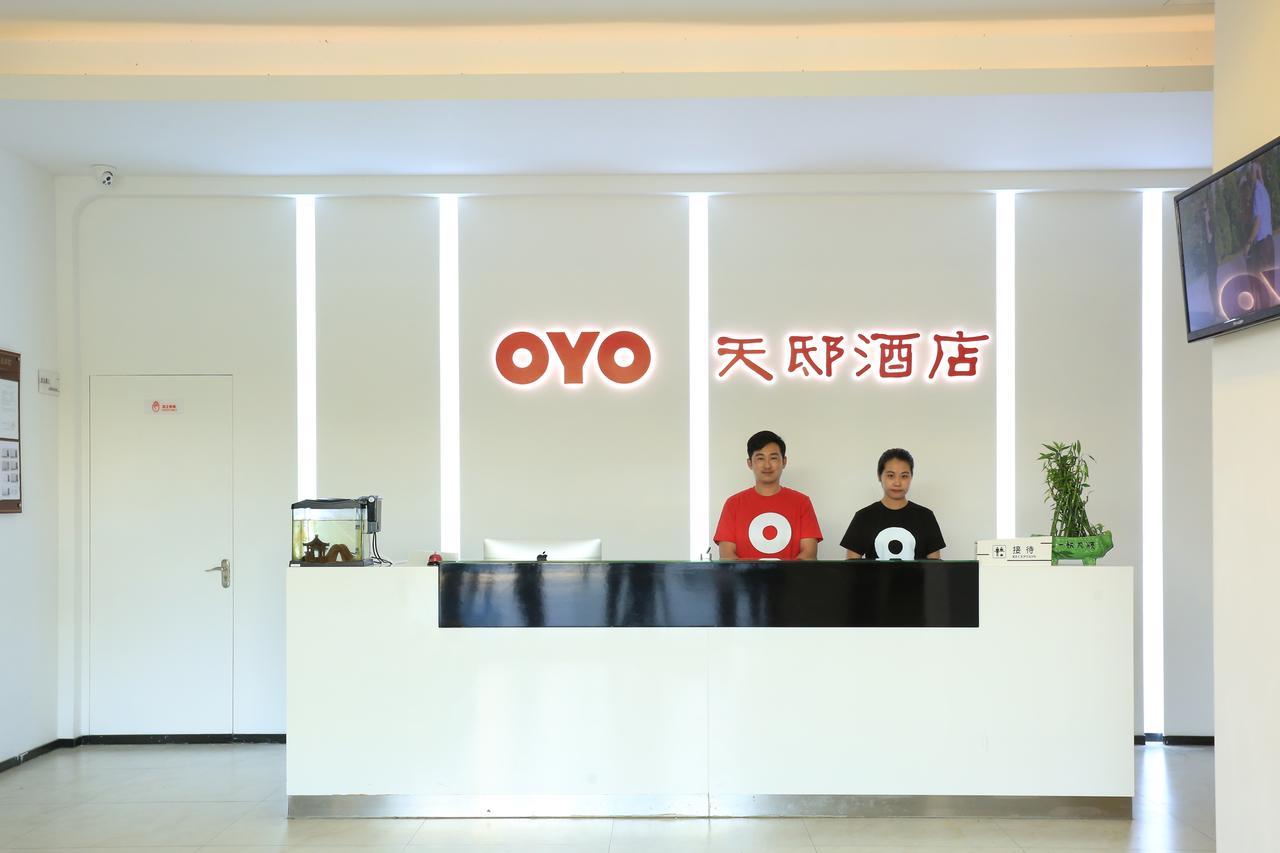 Oyo8001 Tiandi Hotel Shenzhen Exteriör bild