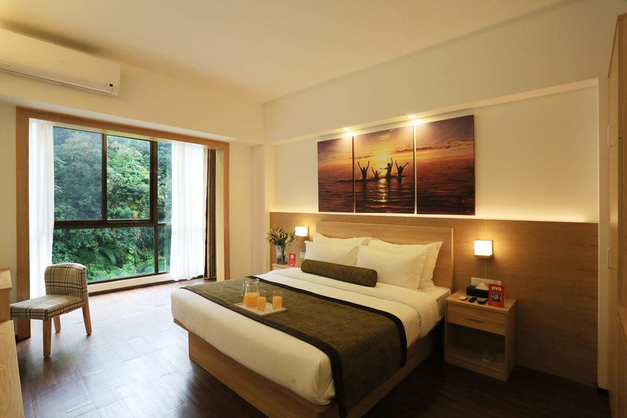 Oyo8001 Tiandi Hotel Shenzhen Exteriör bild