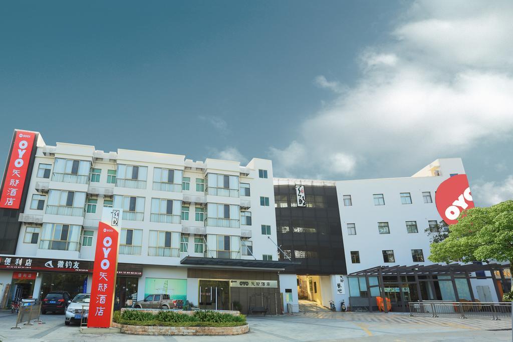 Oyo8001 Tiandi Hotel Shenzhen Exteriör bild
