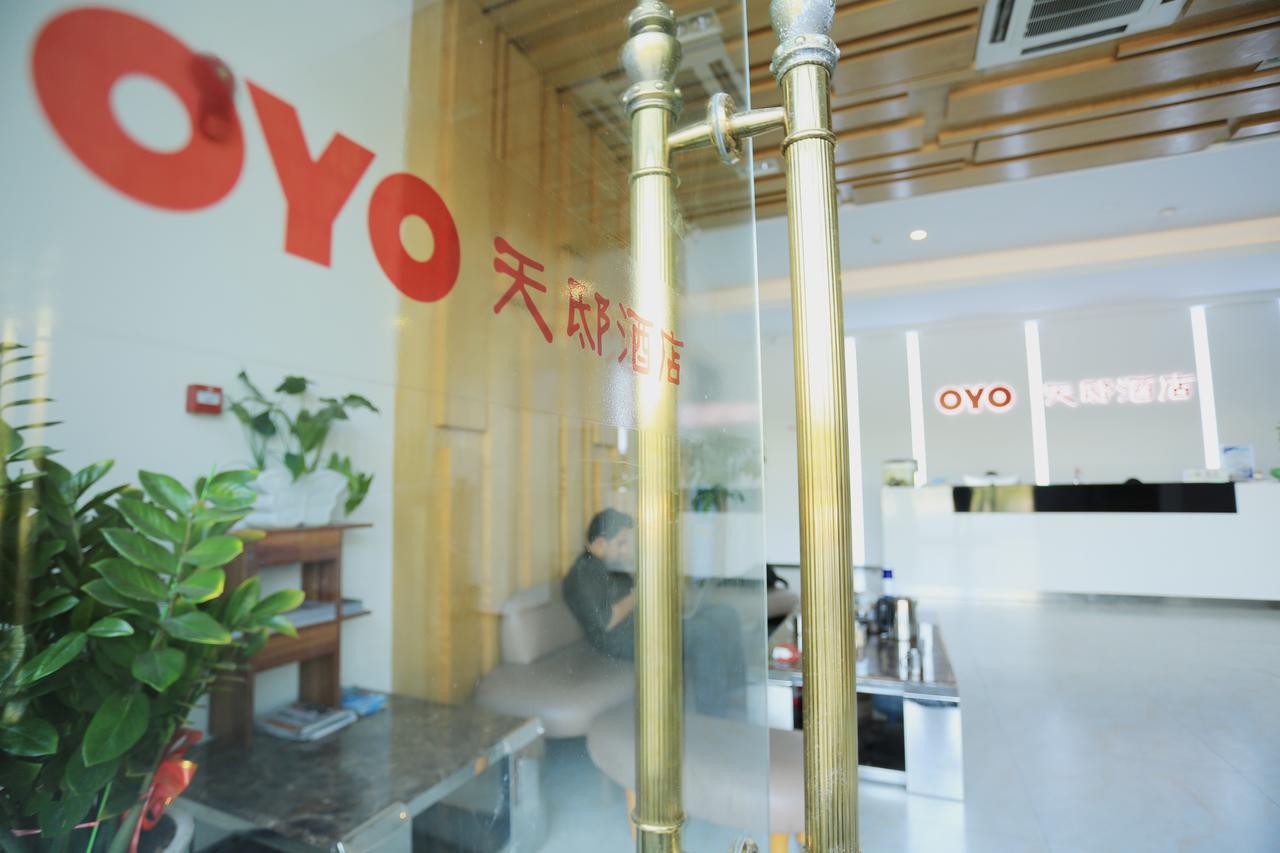 Oyo8001 Tiandi Hotel Shenzhen Exteriör bild